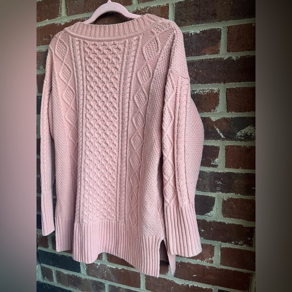 J. Crew Wool Blend Cable Knit Oversized Chunky Sweater Size Medium - Picture 8 of 11